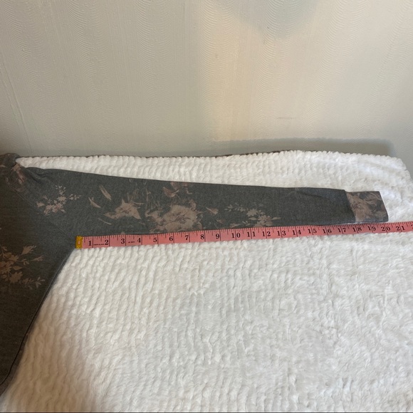 Chaser Evereve Cottagecore Floral Zip-Up Hoodie - Picture 11 of 13